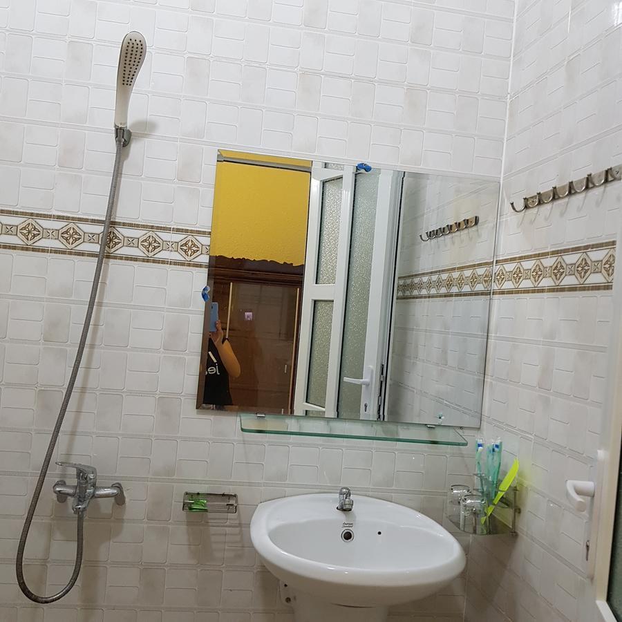 Bac Huong Hotel Κον Τουμ Εξωτερικό φωτογραφία