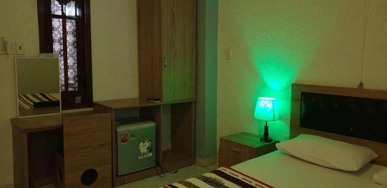Bac Huong Hotel Κον Τουμ Εξωτερικό φωτογραφία
